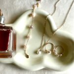 Freshwater pearl gift set in brass