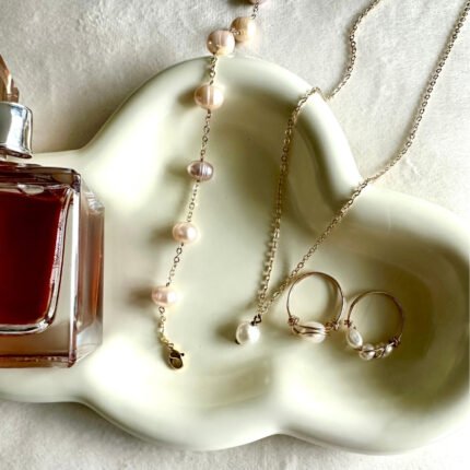 Freshwater pearl gift set in brass